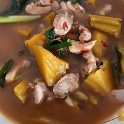 แกงไก่ใส่ฟักทอง