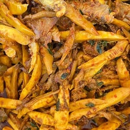 ข้าวแกงสายอิ่ม - สำนักท้อน