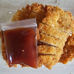 ข้าวไก่ทอด+ซอสมะเขือเทศ