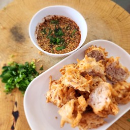 เผือกทอด