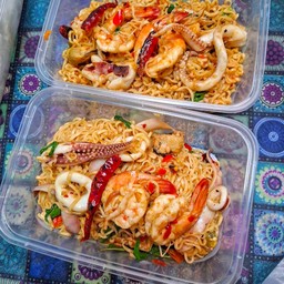 มาม่าผัดกะเพรา