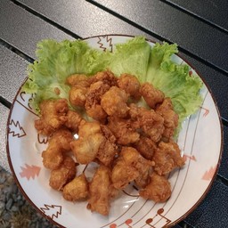กะเพราเอ็นไก่ทอด