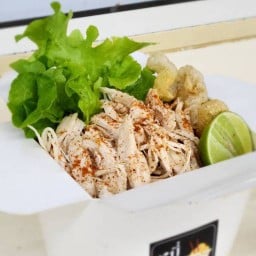 หมี่ไก่ฉีก ออริจินอล สาขาตลาดฟู้ดฮับสะพานฟ้า สาขาตลาดฟู้ดฮับ