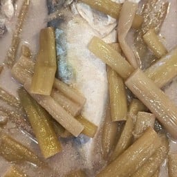 ต้มปลาทูสายบัว