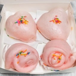 ชุดซาลาเปาหมั่นโถวนมชมพู