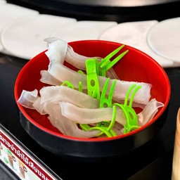 เส้นใหญ่ใส