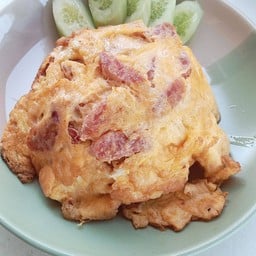 ข้าวไข่เจียวแหนม
