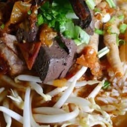 เกาเหลาน้ำเงี้ยวไก่