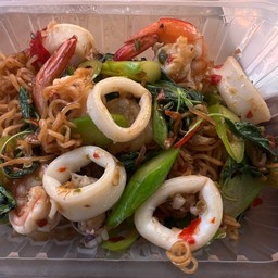 ผัดมาม่าขี้เมาทะเล