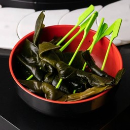 สาหร่ายผูกโบว์