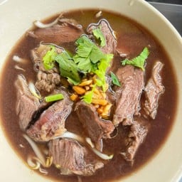 ก๋วยเตี๋ยวลุงกร หมู/เนื้ิอ
