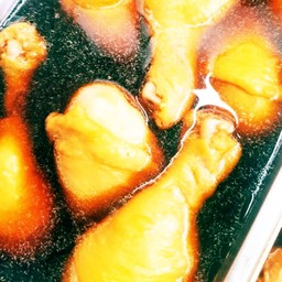 น่องไก่ตุ๋น