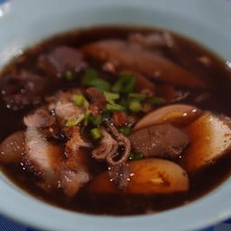 ก๋วยจั๊บ นายโอม