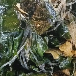 ใบเหลียงผัดไข่