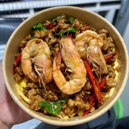 กะเพราโคตรแซ่บ ไข่นุ่ม บางซื่อ จตุจักร เตาปูน