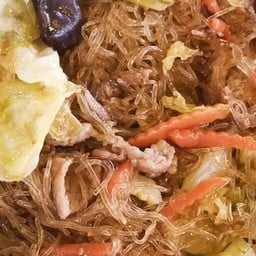 ผัดวุ้นเส้น