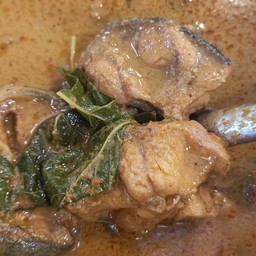 แกงปลาดุกใบยี่หร่า