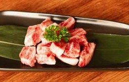 เนื้อสันคอ + ฟรีข้าวญี่ปุ่น ,ซุปมิโซะ