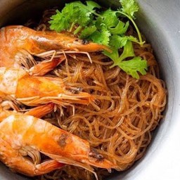กุ้งอบวุ้นเส้น