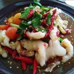 ยำเล็บมือนาง