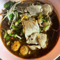 หมูหมัก ลูกชิ้น