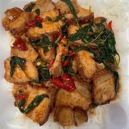 ผัดสะบัด ผัดกะเพรา & อาหารตามสั่ง by เม