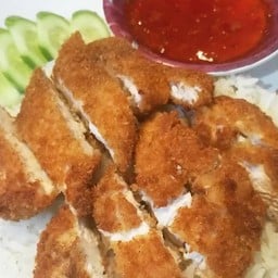ข้าวมันไก่ทอด จัมโบ้