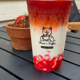 ชาไทยนมสดสตอเบอร์รี่