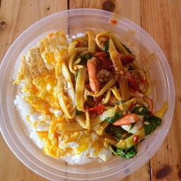ข้าวไข่ข้น+กระเพราทะเล