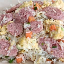 ข้าวผัดแหนม (กล่องใหญ่) ทาน 3-4 ท่าน