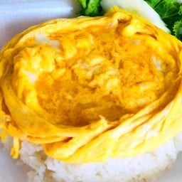 ข้าวกะน้ำ บ้านมาดามยุพิน