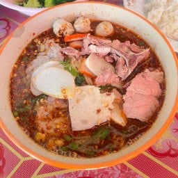 ก๋วยเตี๋ยวต้มยำ-เจ๊ศรีบึ้มๆ 1