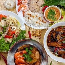 ยำแซ่บ เมี่ยงนัว