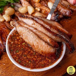 เอวาส้มตำไก่ย่าง ก๋วยเตี๋ยวหมูน้ำตก-น้ำใส