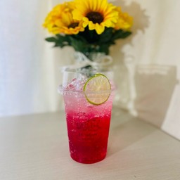 น้ำแดงมะนาวโซดา