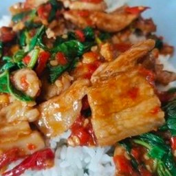 กระเพราหมูชิ้น