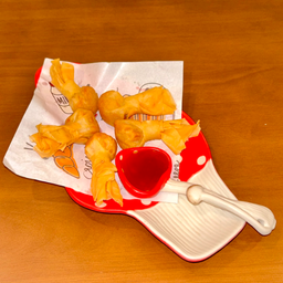 ถุงทองทอด bag of golden fried shrimp