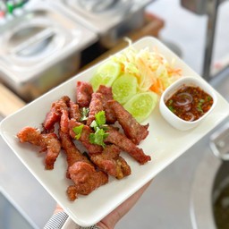 หมูทอดฮาว้าว + น้ำจิ้มแจ่ว