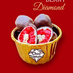 Raspberry cream cheese  choc diamond 🍫❤️  5pcs.