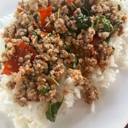 กระเพราะหมูสับราดข้าว