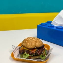 Zleeping bacon - เบอร์เกอร์ เด็กหอ จรัญ 65