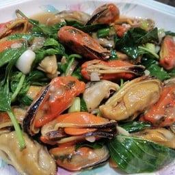 หอยแมลงภู่ผัดโหรพา