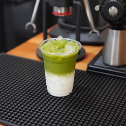 ชาเขียวมะพร้าวนมสด