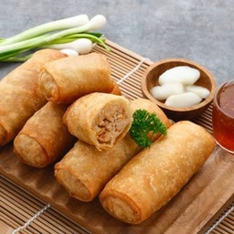 ปอเปี๊ยะทอดซอสบ๊วย