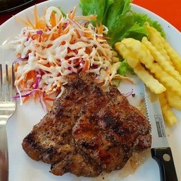 สเต็กหมูพริกไทยดำ