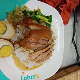 ข้าวขาหมู+ไข่พะโล้