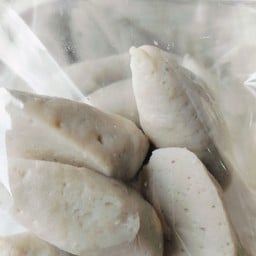 กินยำมั๊ย  15  บาท ถนอมมิตร ตึก9