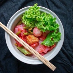 Wide Rice Noodles with Yen Ta Fo Sauce and Snapper Cheese 宽河粉配粉红酱與鯛魚 เส้นใหญ่เย็นตาโฟปลากะพง