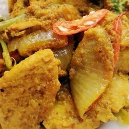 ไก่ผัดผงกระหรี่