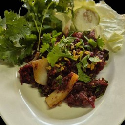 ลาบเหนือหมูดิบ